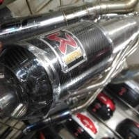 AKSESORIS MOTOR BARU knalpot akrapovic cb150r cb150r new all new cbr1