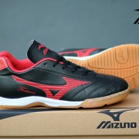 Sepatu Kets Olahraga Pria Cowok Murah Mizuno Futsal Hitam Merah