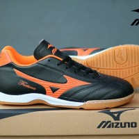 Sepatu Kets Olahraga Pria Cowok Murah Mizuno Futsal Hitam Orange