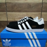 Sepatu Sneakers Casual Sekolah Adidas Gazelle Man Black White Hitam