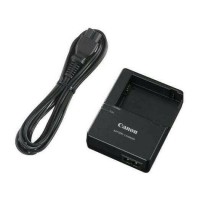 CHARGER KAMERA CANON 700D