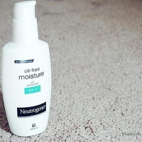 Neutrogena Moisture SPF 15 100ml / Facial Moisturizer Cream / Pelembab