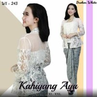 Setelan wanita/Busana/Pakaian/baju kebaya/Pernikahan/Undangan/Gereja