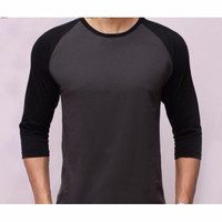KAOS RAGLAN PRIA COTTON COMBED 30S LENGAN 3/4 KOMBINASI ABU / HITAM