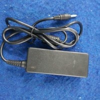 adaptor laptop untuk merk mini hp compeq
