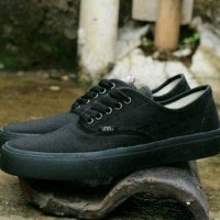 SEPATU PRIA SNEAKERS VANS AUTHENTIC FULL BLACK IMPORT TREDNY