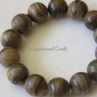 Gelang GAHARU AQUILARIAFILIRIA PAPUA Uk 18 mm Berat 26 gr By:AGW Craft