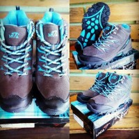 Sepatu gunung hiking outdoor SNTA 605 bukan eiger rei karrimor