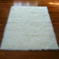 Kain / Karpet Bulu Korea / Shabby uk. 80 x 130 cm Warna Putih Murah