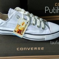 sepatu adidas terbaru TERMURAH!! SEPATU CONVERSE ALL STAR TANPA BOX.