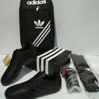 promo ( BONUS KAOSKAKI DECKER TAS) Sepatu futsal adidas v grade ori