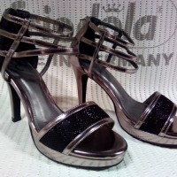 Sepatu/Sandal Yongki Komaladi High Heels Wanita