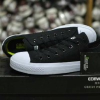 Sepatu Converse Chuck Taylor 2 hitam putih sneakers ukuran besar 45