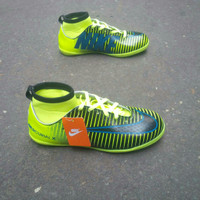 Sepatu Futsal anak Nike mercurial x Superfly hijau