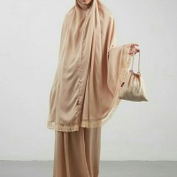 Mukena Tatuis X Hijabenka - Yolanda Yasmeen Brown