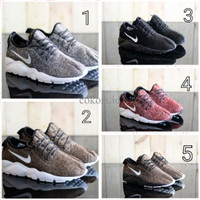 sepatu nike huarace -sepatu nike terbaru -sneakers wanita sepatu kets