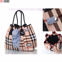 Tas Burberry Serut Free Syal Kode : 15292