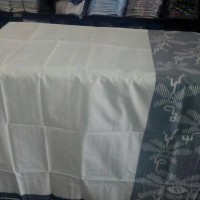 Sarung Ketjubung DPS (Dobby Polos)Hitam dan Putih