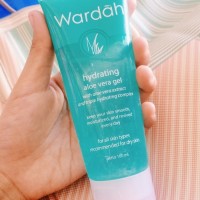 Wardah aloe vera gel pelembab kulit wajah 100ml T3010