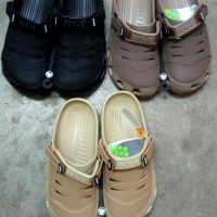 Sepatu Sandal Crocs Yukon Leather untuk Cowo / Pria / Laki2