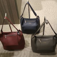 tas merk hush puppies besar