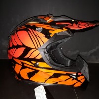 helm replika ktm airoh