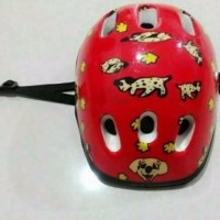 EXCLUSIVE Helm sepeda anak Helm sepeda bekas