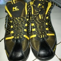 sepatu gunung kolping