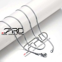 Jual Kalung Titanium Pria Wanita Pipih Silver ( Neklace Kecil Terbaru 2mm ) Murah