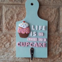 Jual HIASAN DINDING HOME DECOR VINTAGE GANTUNGAN BAJU DECOPAGE CUPCAKE Murah
