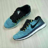 SEPATU SNEAKER RUNNING NIKE ZOOM CEWEK BIRU MUDA GRADE ORI VIETNAM