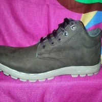 sepatu pantofel kickers/PDH levis/ boots/kerja/ kantoran/pantofel