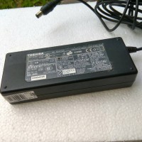 AC Adaptor Toshiba original 15V 5A