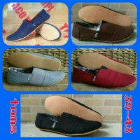 Jual sepatu Toms slip on Murah