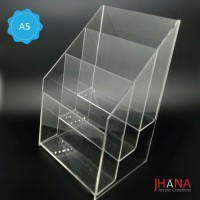 Tempat Brosur 3 Susun Akrilik / acrylic Ukuran A5 TB40
