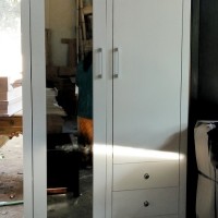 Lemari Pakaian Minimalis 2 Pintu Warna Putih - Dolanan Jati Furniture