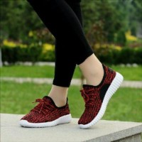 Jual sepatu kets yezzy wanita murah 736 merah (bukan nike/vans/adidas/puma) Murah