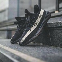Jual Adidas Yeezy Boost V2 350 Black Cream / sepatu casual running / Yezzy Murah