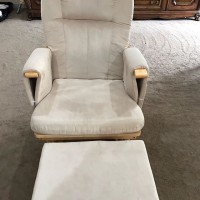 Sofa/ Kursi Menyusui/ Nursing Chair Mothercare/ Kursi Goyang