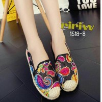 Sepatu Sandal Wanita / Flat Shoes Bordir Rainbow Hitam