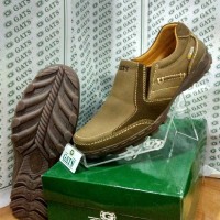 Sepatu Merk Gats Ori Pria Santai Kulit Asli Branded Slip On Camel TO 6