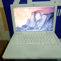 Apple MacBook 13inc Uni Body,Vga Nvidia Geforce 9400,Os Yosemite,Mulus