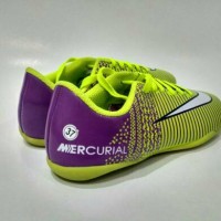 sepatu futsal nike anak ukuran 33-37