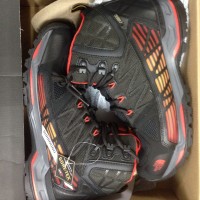 Sepatu gunung the north face ultra GTX Mid ASLI