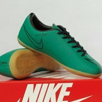 Sepatu Futsal Anak Nike Mercurial / Olahraga Sepak Bola & Futsal Anak