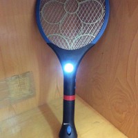 Jual Raket Nyamuk Murah Q-Tech Senter 7 & 1 LED Rechargeable Setrum Murah