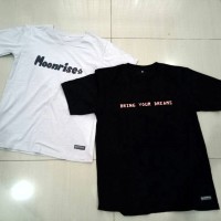 Jual Kaos Baju Custom Desain Bebas Tulisan 1 warna Uk A4 Murah