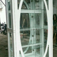 Lemari kristal 2pintu putih motif terbaru