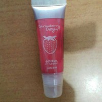 lipstik strawaberry guava cair netto 4g