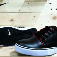 SEPATU PRIA CASUAL NIKE SB SINTETIS MADE IN VIETNAM ASLI IMPORT